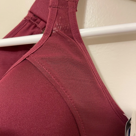 Layer 8 Mauroon Sports Bra XL - Picture 2 of 5